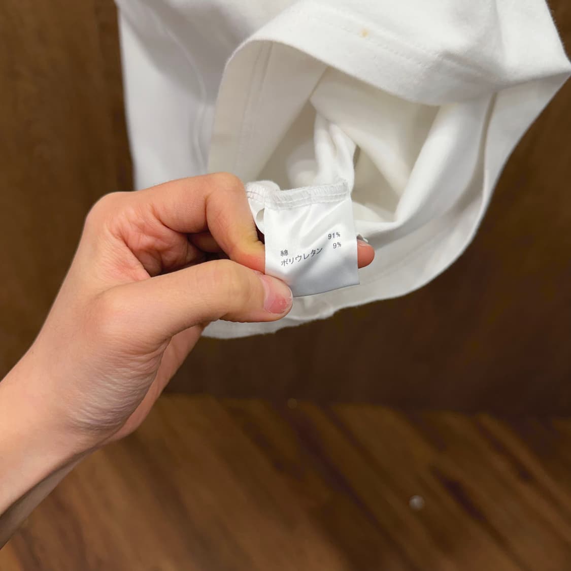 엠포리오 아르마니 라운드넥 반팔 티셔츠 백 로고 레터링 디테일 화이트 상품이미지7