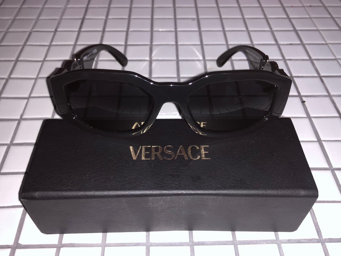 Versace Gold Medusa Biggie Sunglasses 상품이미지3