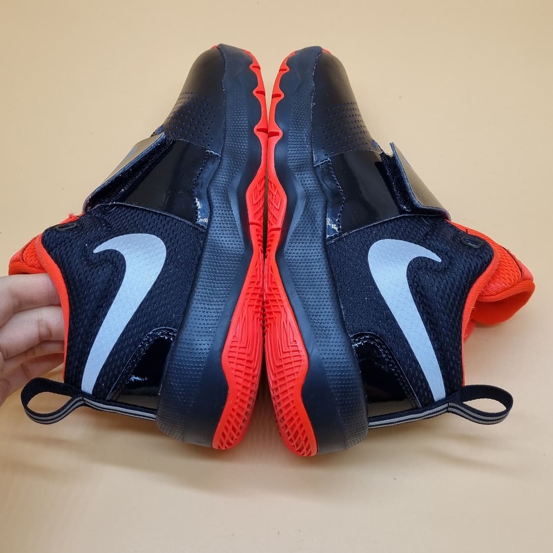 나이키 팀허슬D8 운동화230. 상품이미지5