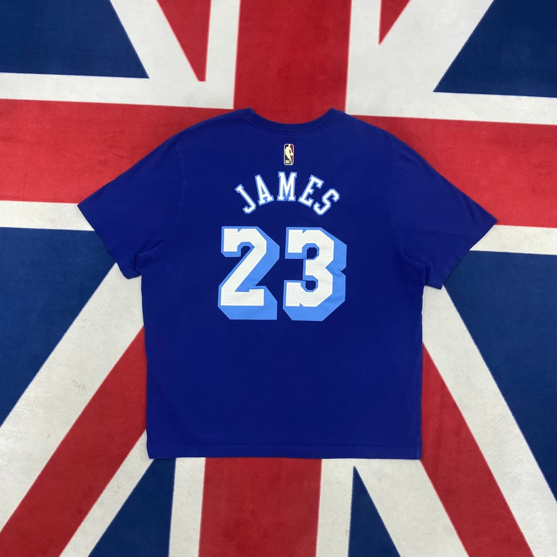 나이키 x NBA 르브론 제임스 반팔티 3XL 실측 XL  상품이미지4
