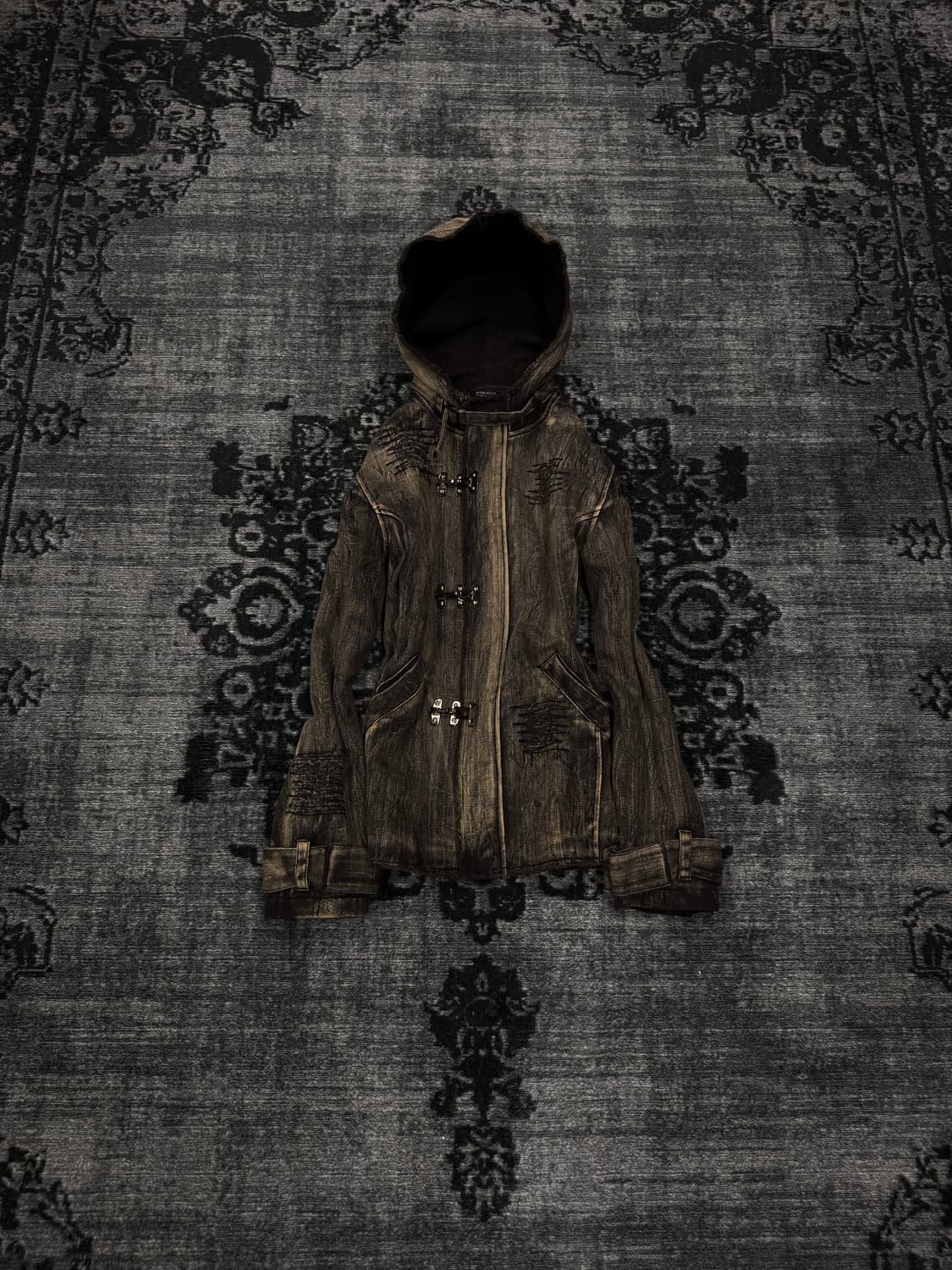 In the attic grunge dirty washing hood j 상품이미지1