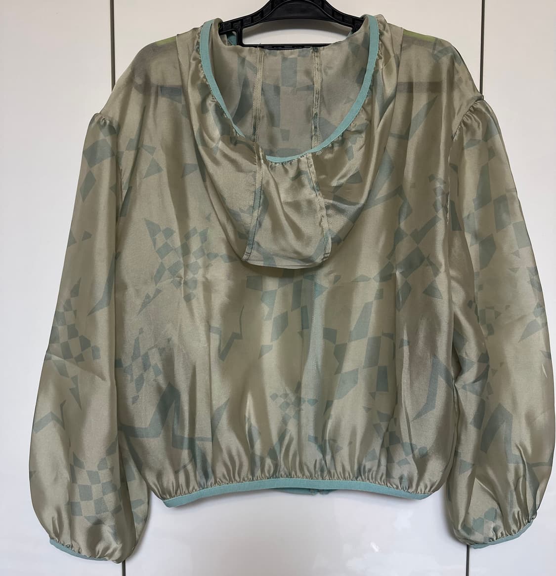 랑방 패턴 오간자후드 바람막이  상품이미지6