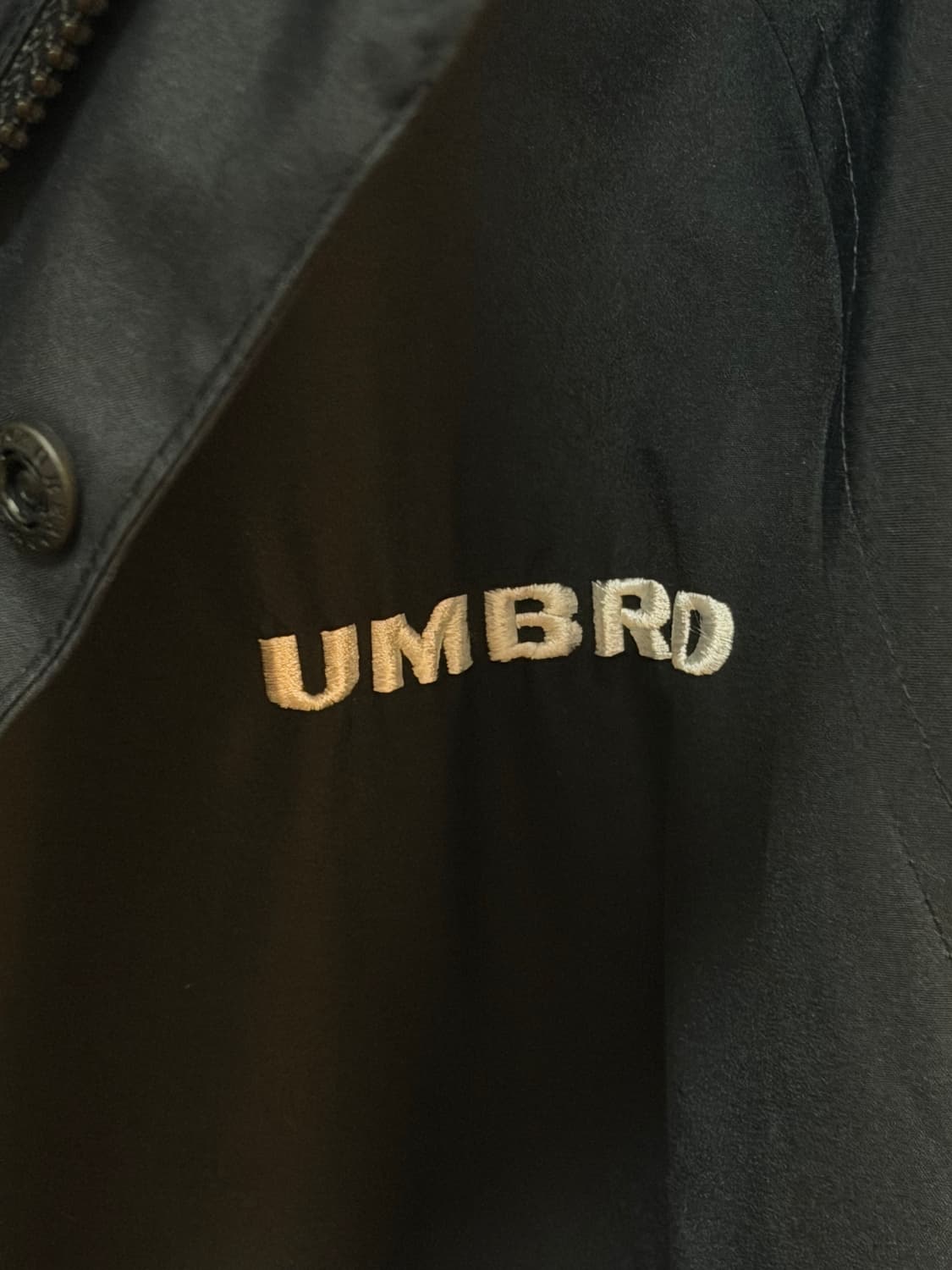 엄브로 후드형 바람막이 자켓  상품이미지7