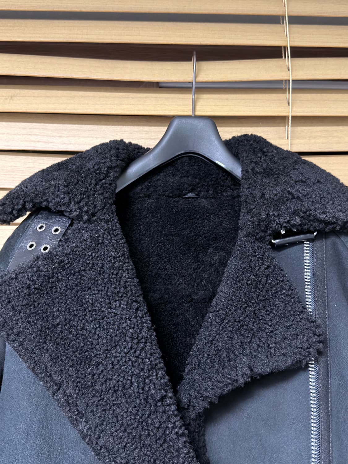 올세인츠 GARRIX 양가죽 무스탕 상품이미지9