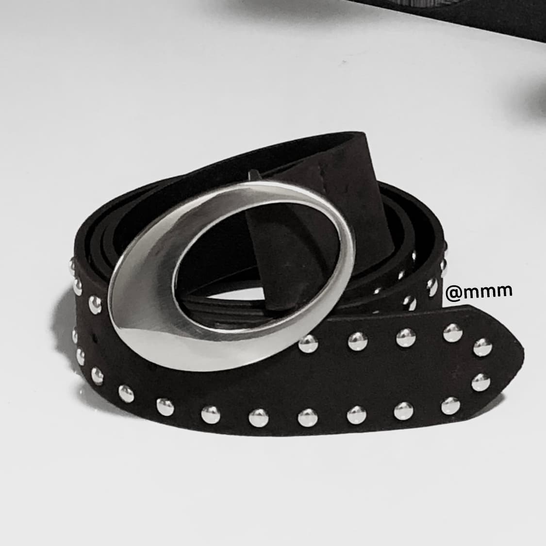 [Unisex] 오벌 원버클 스터드 벨트 블랙 상품이미지9