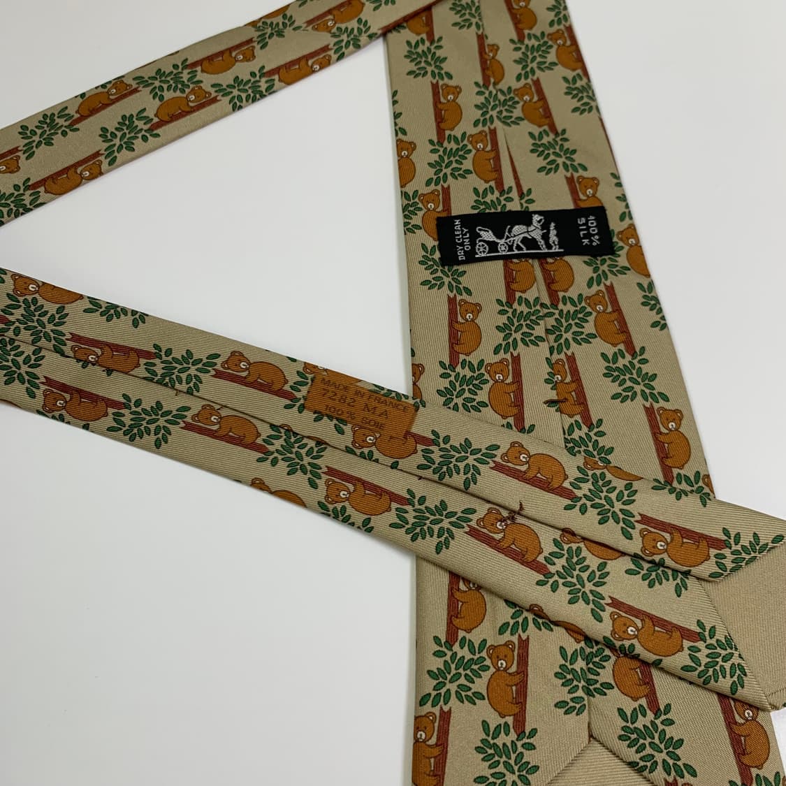 에르메스(HERMES) 명품넥타이 100실크 최상급 8.8cm 상품이미지8