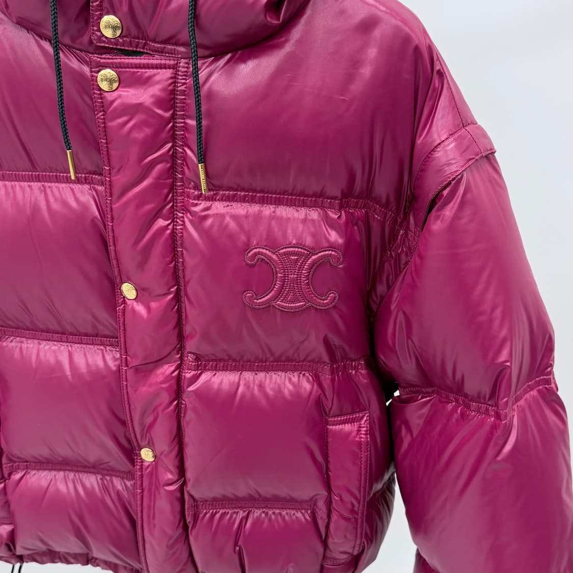 [S+급/38] 셀린느 라이트웨이트 나일론 크롭 트리옹프 여성패딩 상품이미지2