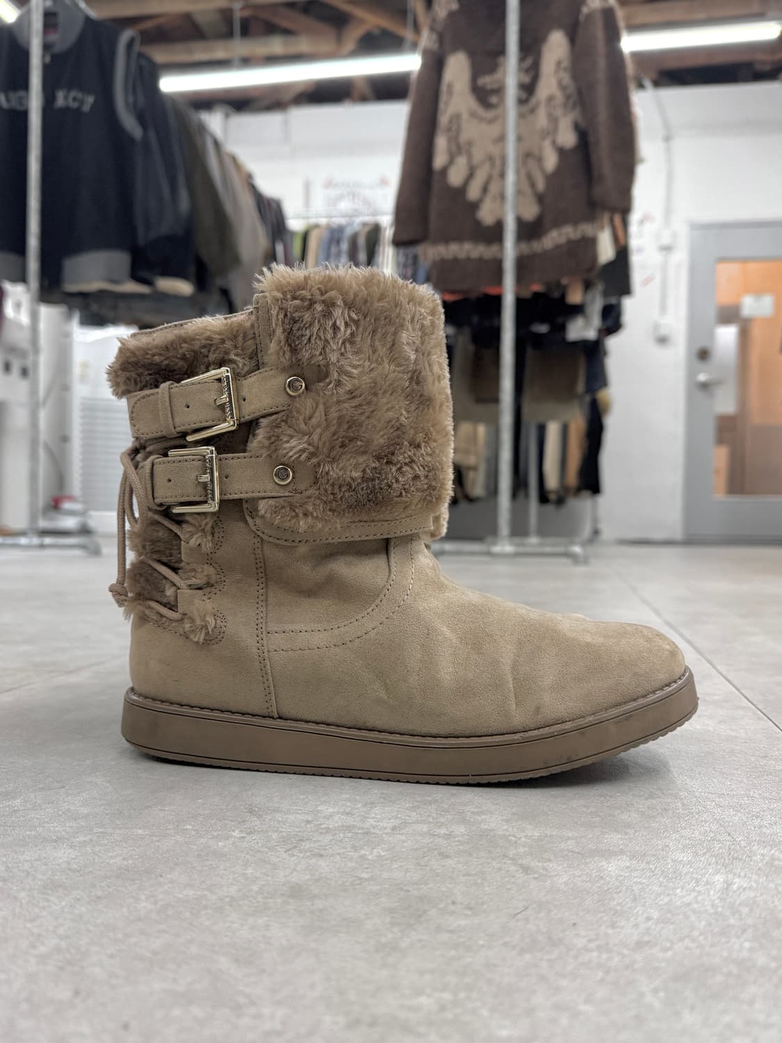 By Guess 버클 퍼 부츠 상품이미지4