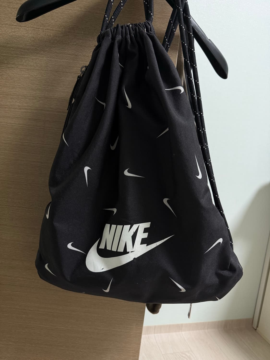 나이키 스우시 백 상품이미지1