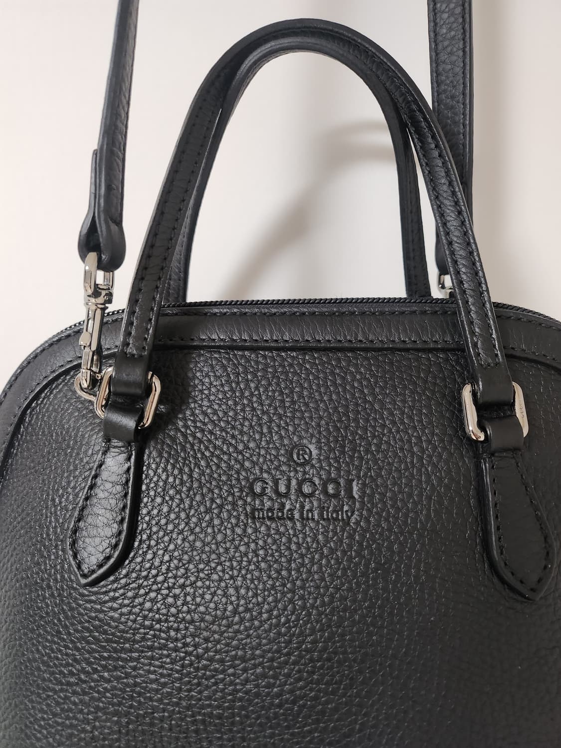 정품 구찌 마이크로시마 가죽 돔 2way백 상품이미지2