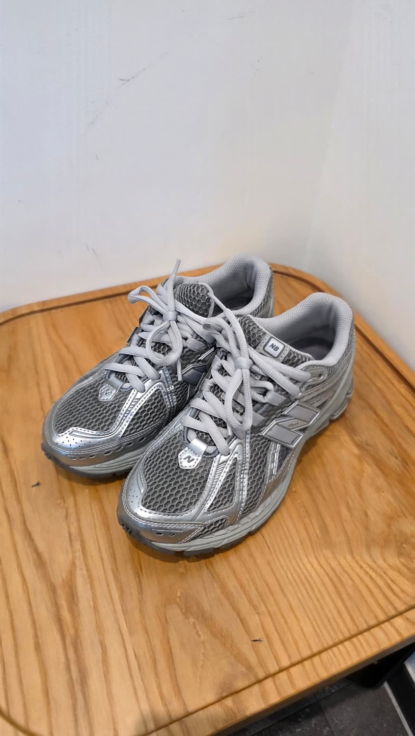 [235] 뉴발란스 1906 하버 그레이 실버 메탈릭 상품이미지1