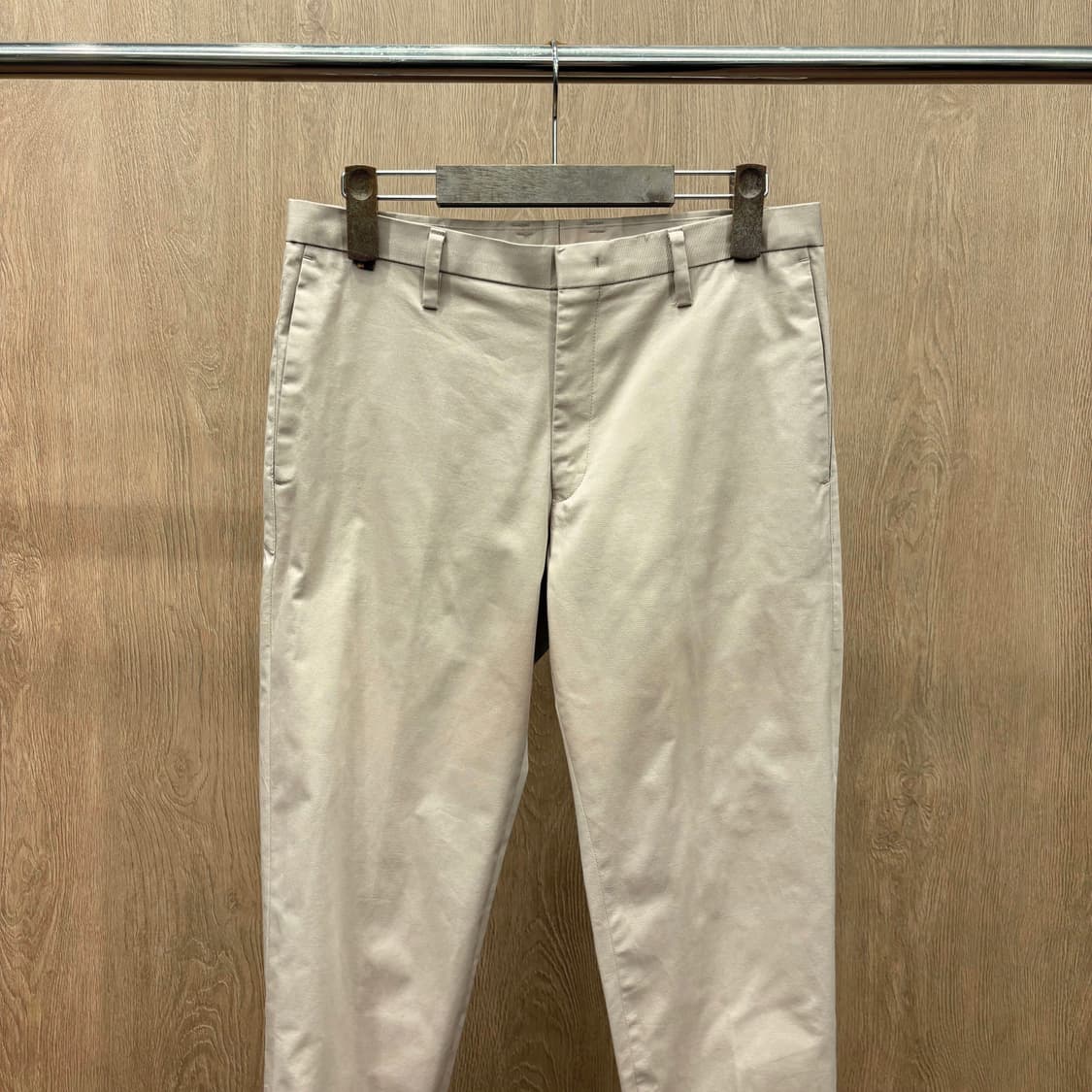 폴스미스 베이직 코튼 팬츠 미니멀 테이퍼드 실루엣 히든 포켓 디테일 핑크 상품이미지4