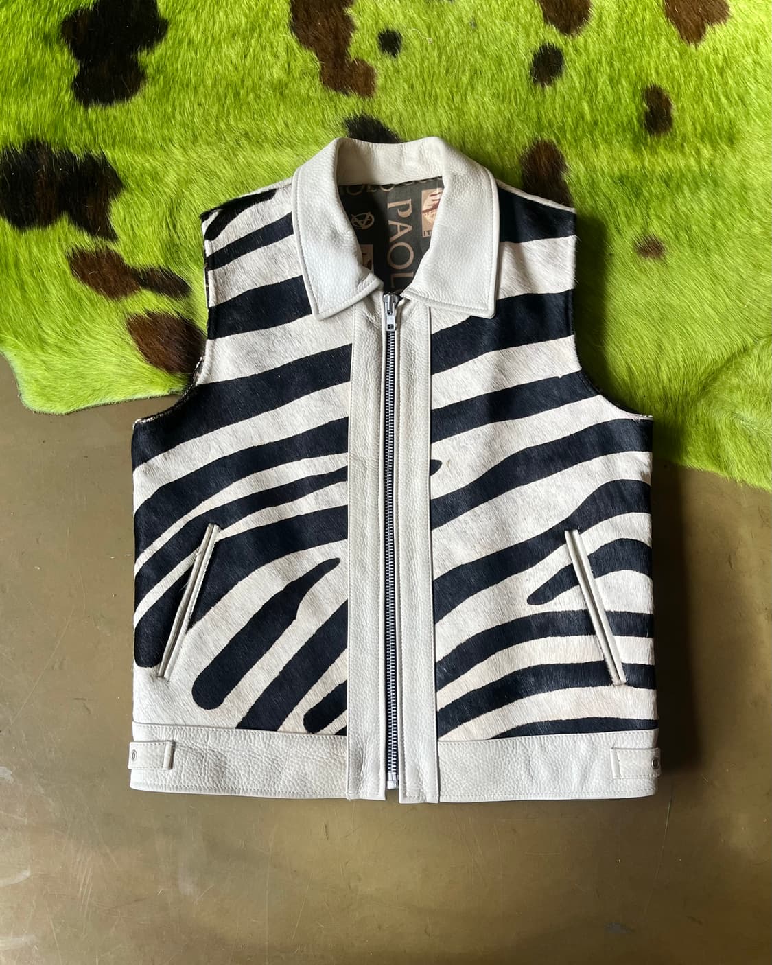 Old GUCCI Bootleg Calf-Hair Zebra Vest 상품이미지4