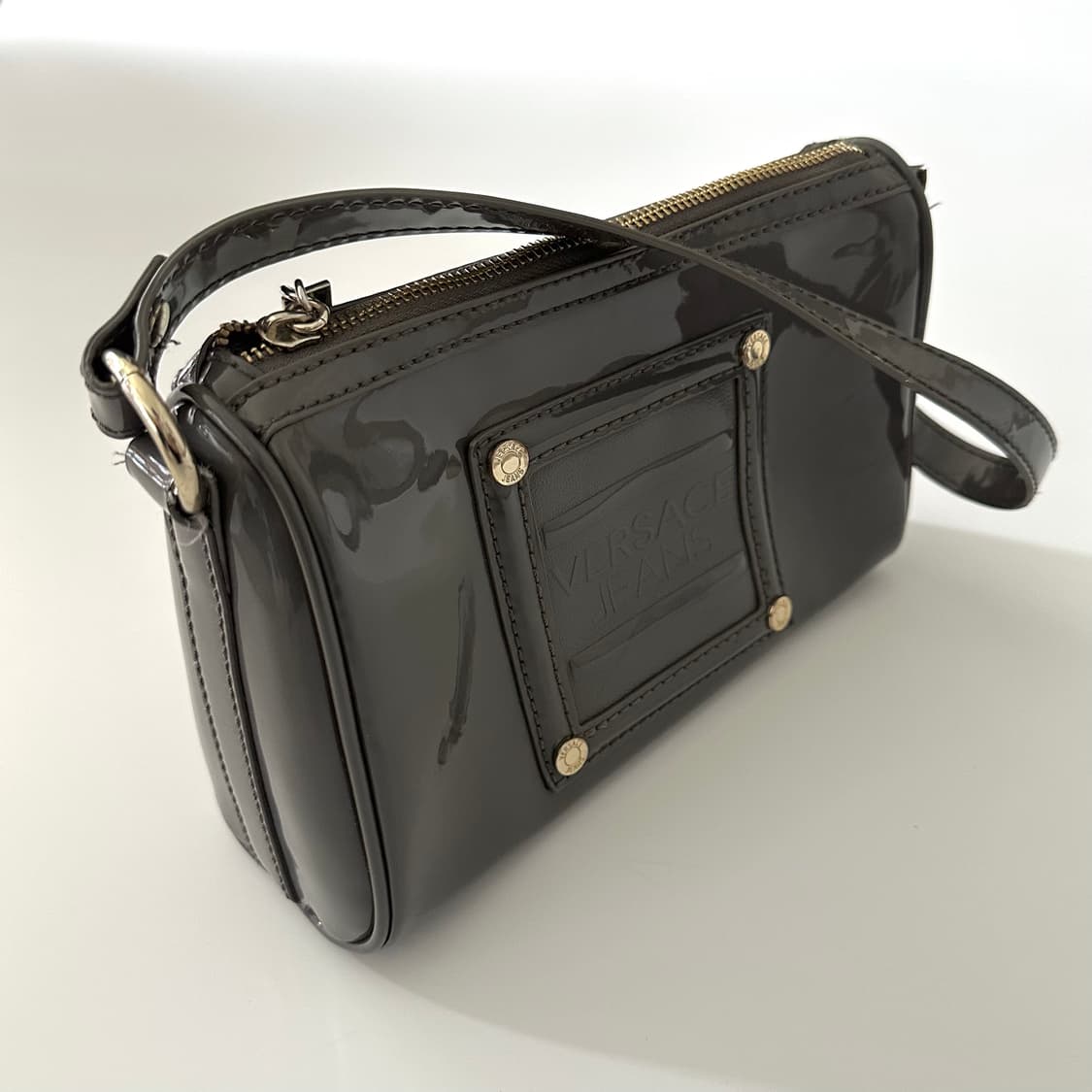 베르사체 versace jeans 로고 에나멜 토트백 상품이미지1