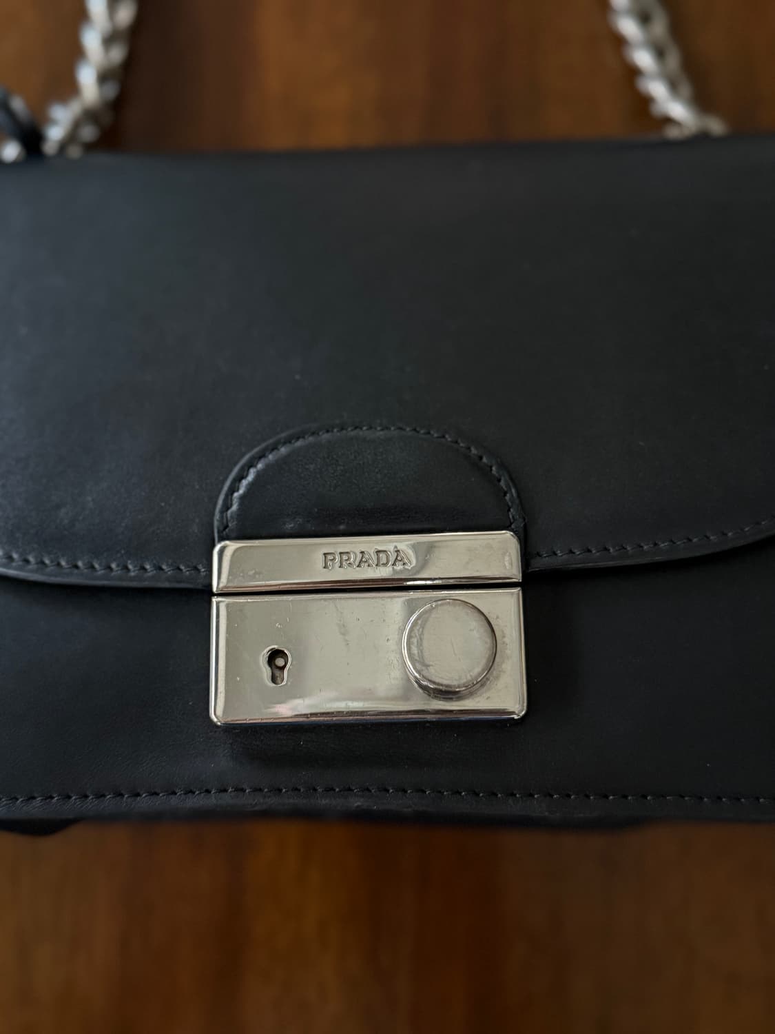 PRADA 프라다 플랩 체인 크로스백  상품이미지4
