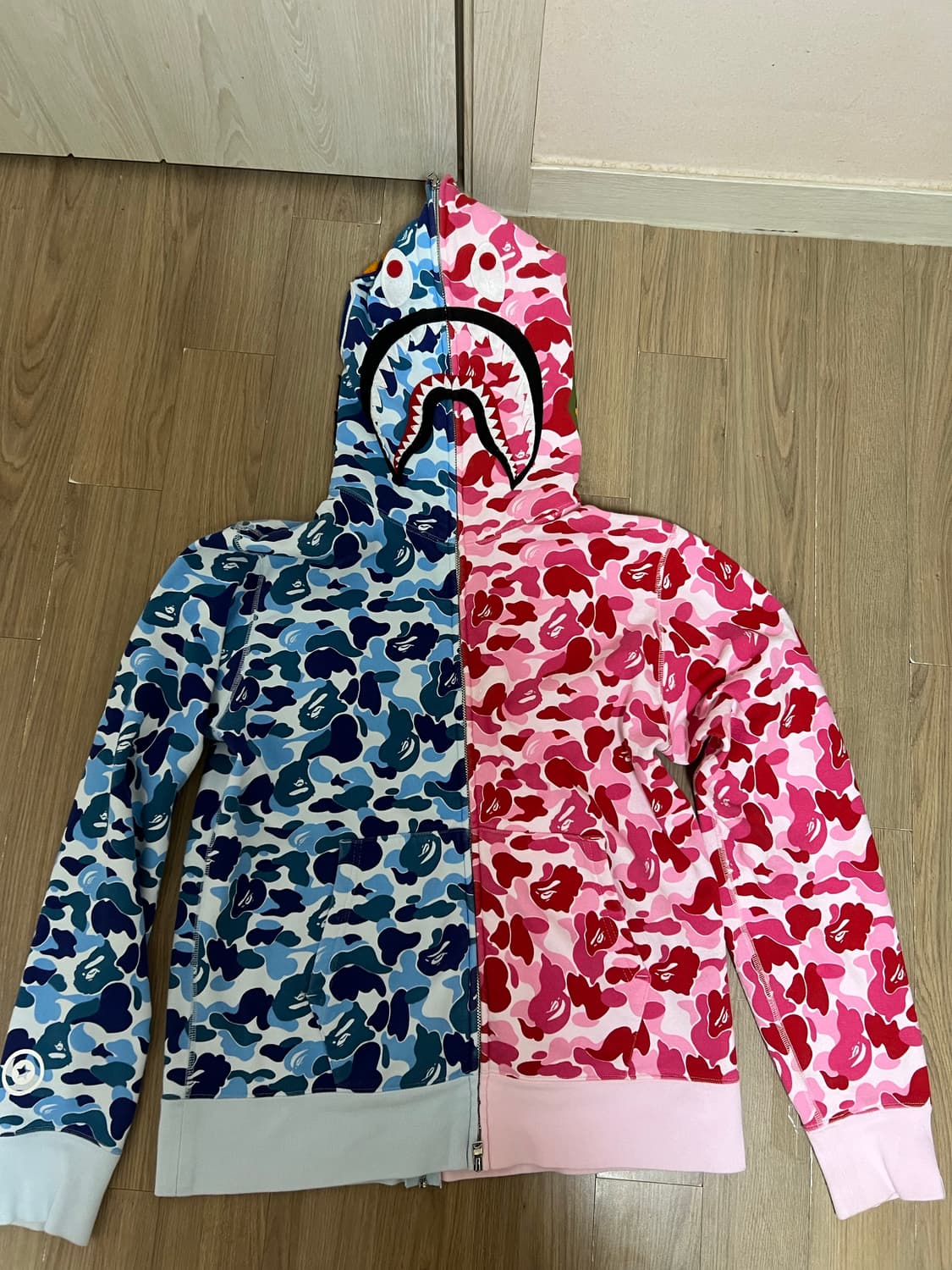 베이프 ABC카모 세퍼레이트 샤크 풀 집 후드 블루 핑크m 상품이미지1