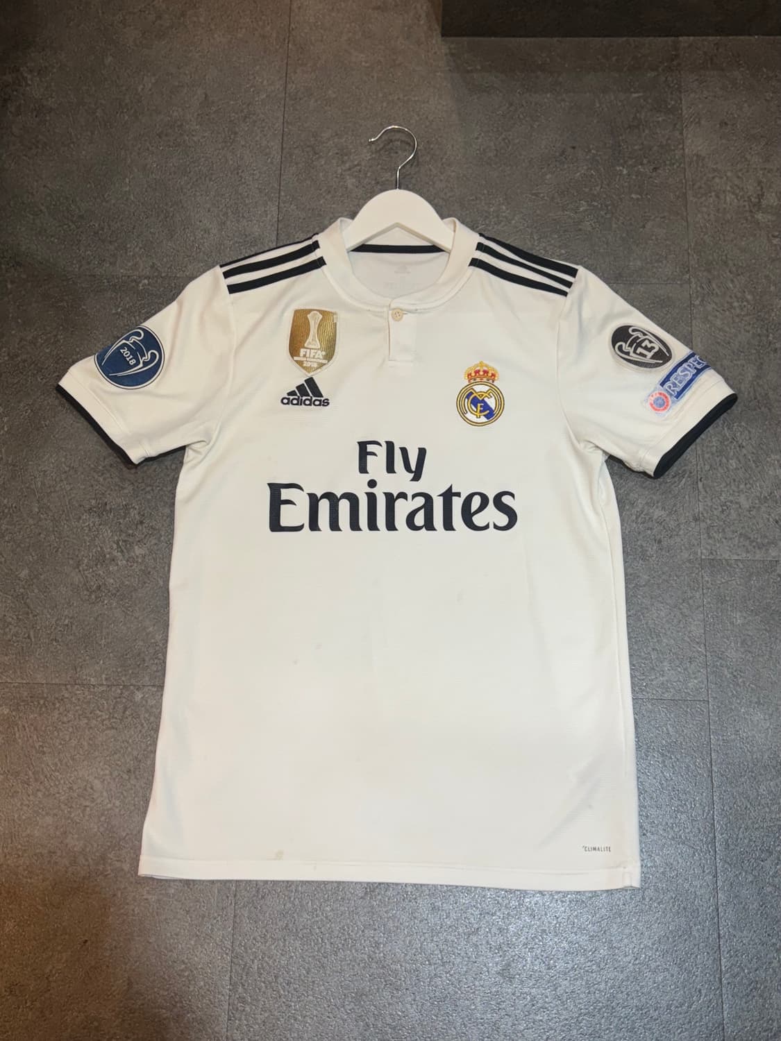 아디다스 레알마드리드 18-19유니폼 S 상품이미지2