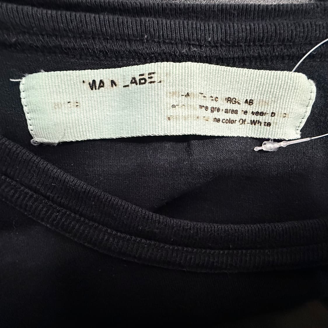 오프화이트 백로고 반팔티 상품이미지4