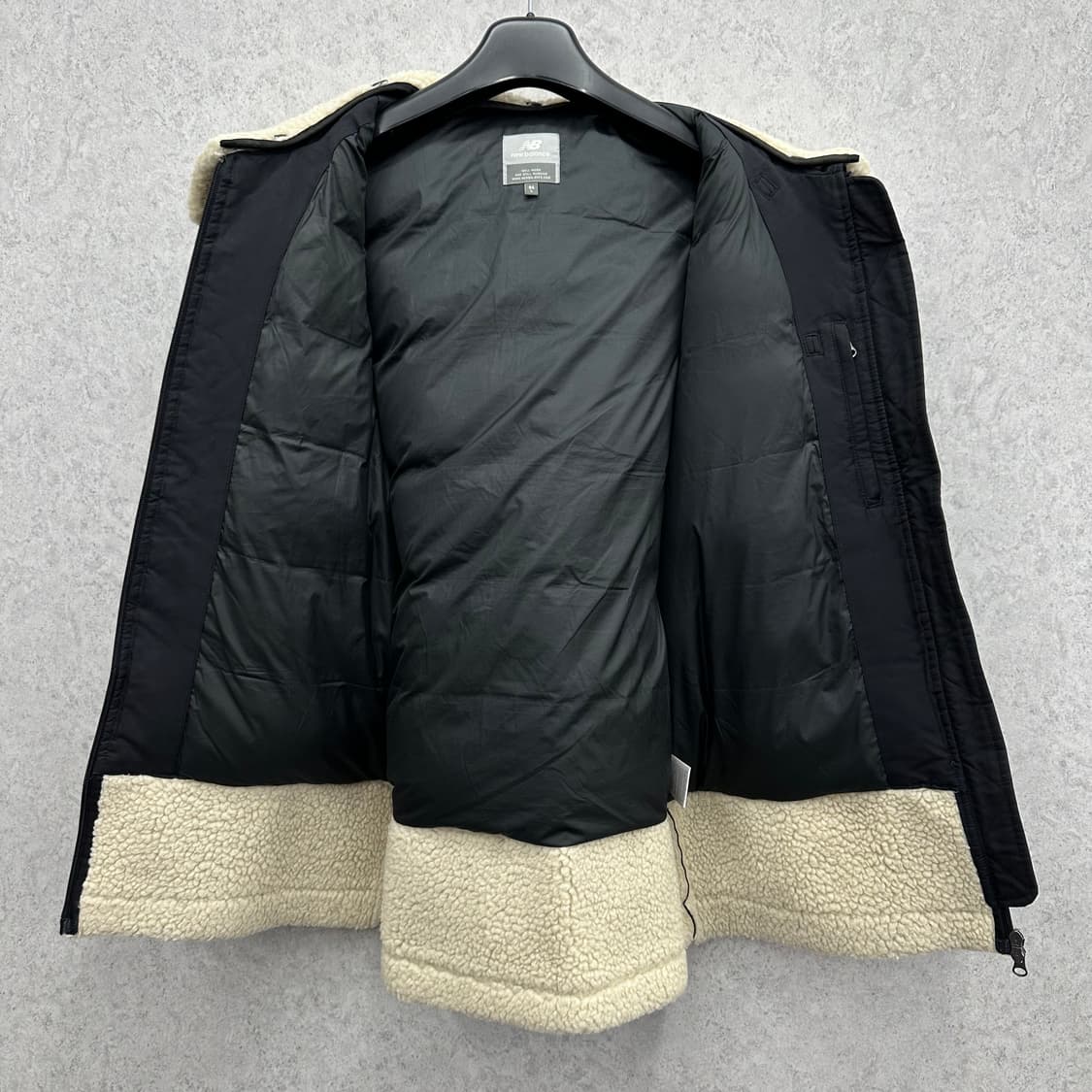 95 뉴발란스 남자 덕다운 무스탕 패딩 상품이미지3