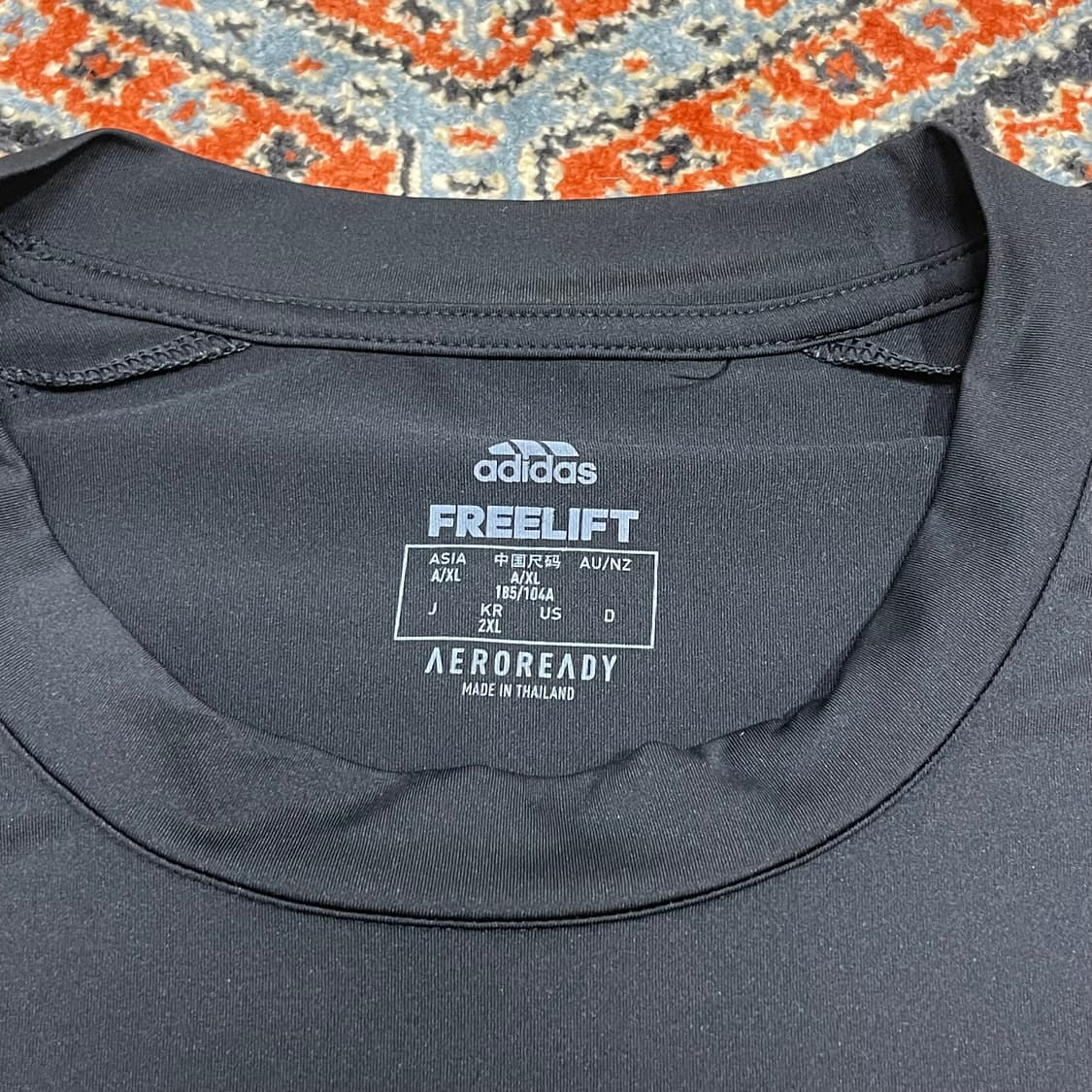 아디다스 adidas 블랙 어깨 삼각로고 반팔져지 남성XL 상품이미지3