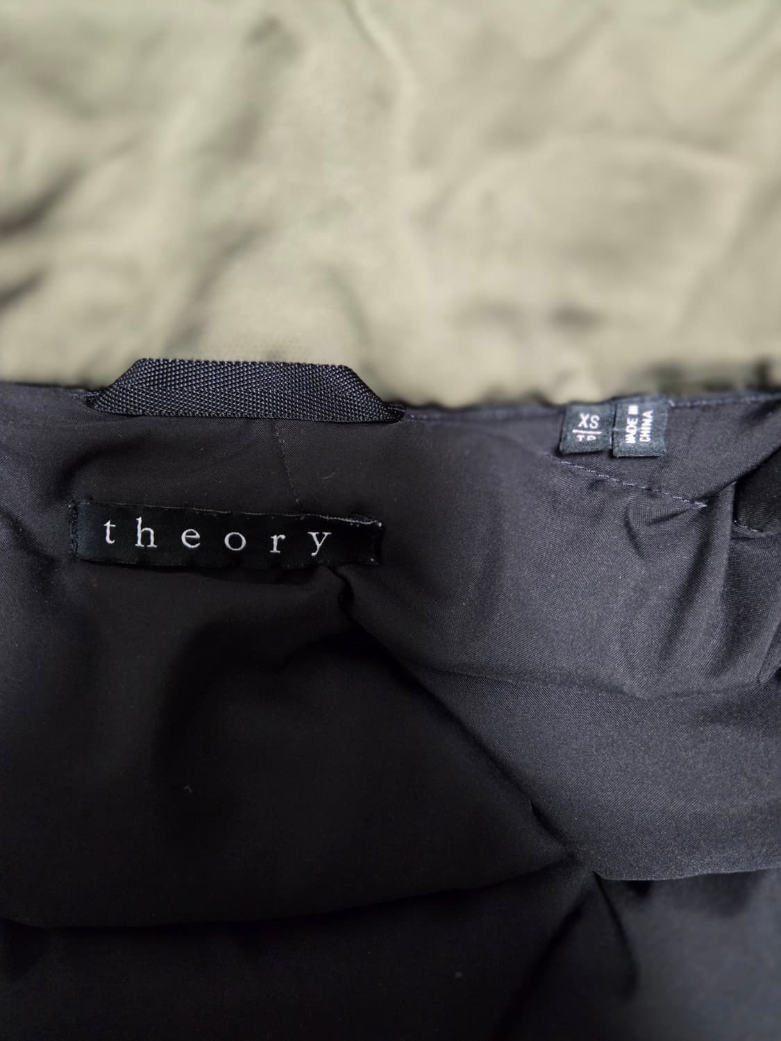 띠어리 알론 다운 패딩 상품이미지7