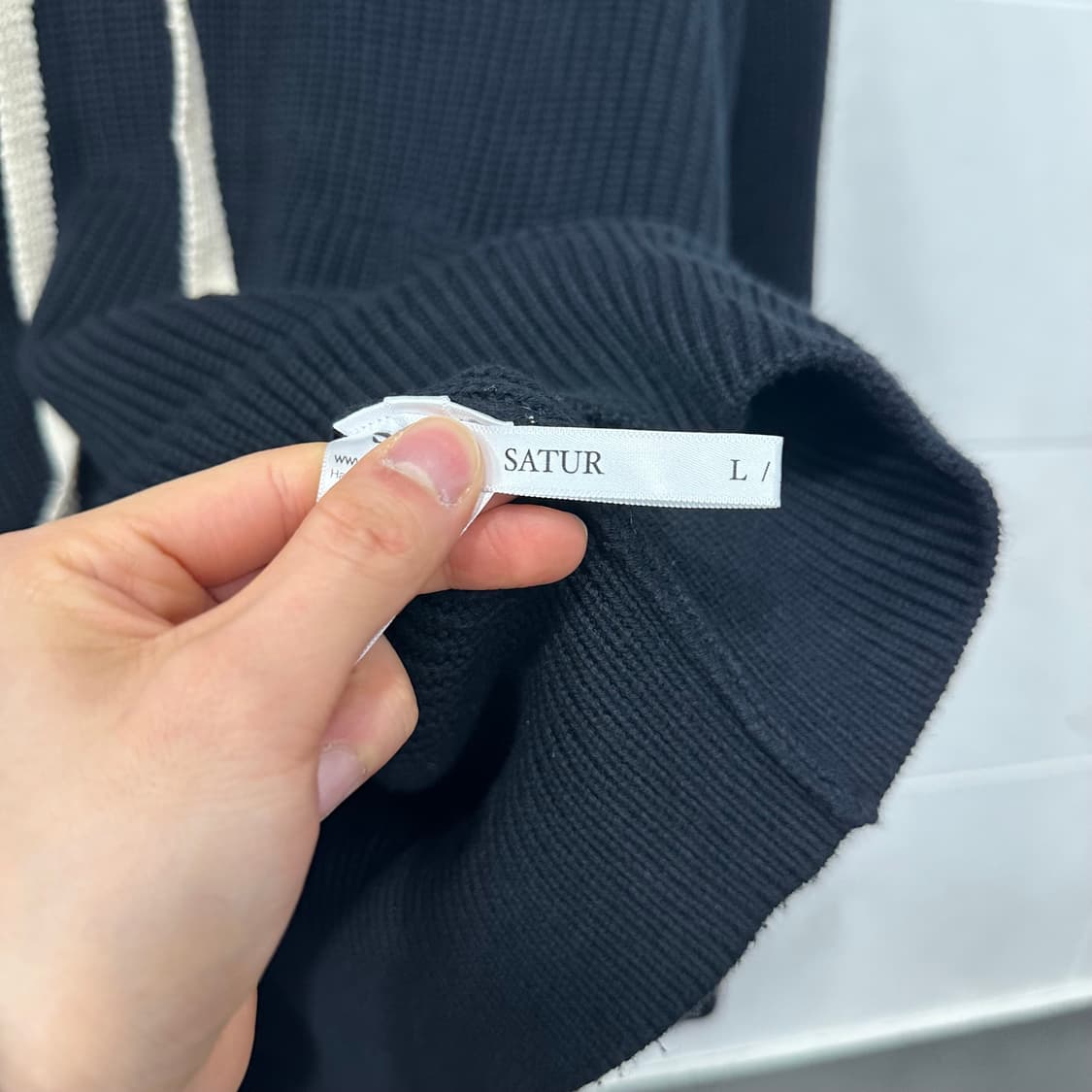 세터 아플리케 로고 캐시미어5% 블렌드 후드니트 상품이미지4