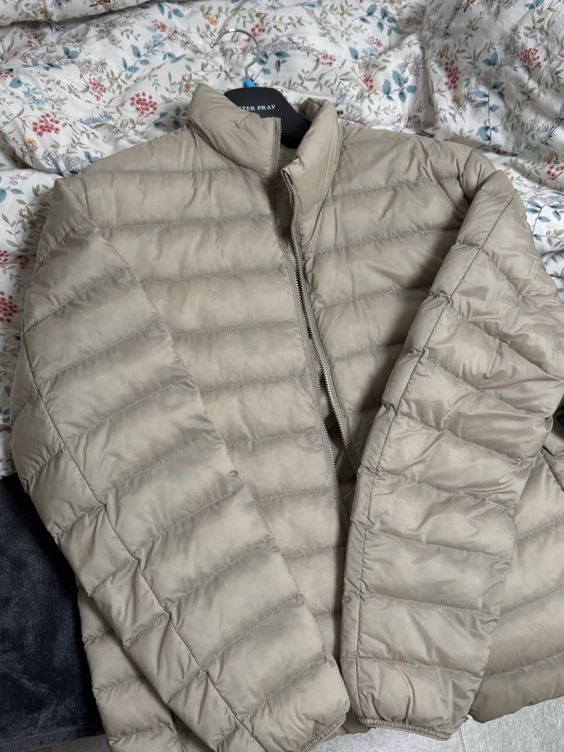 유니클로 경량패딩 XL 상품이미지1