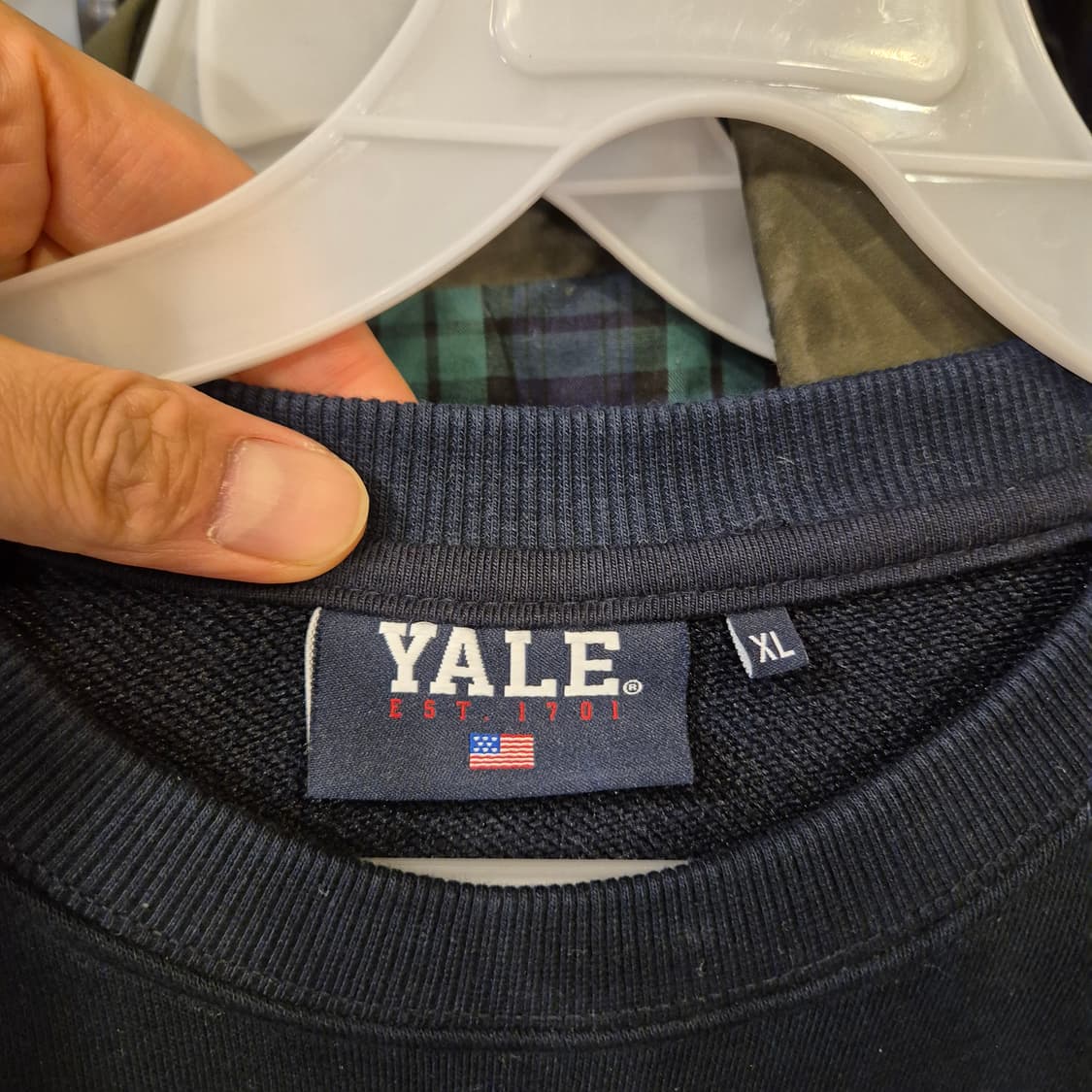 (XL) YALE 네이비 맨투맨  상품이미지3