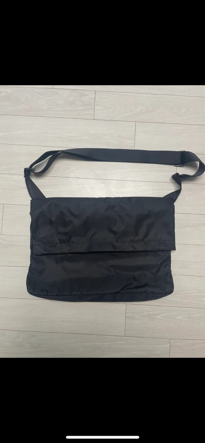 하아카이브 E'EN Messenger Bag (Black) 상품이미지2