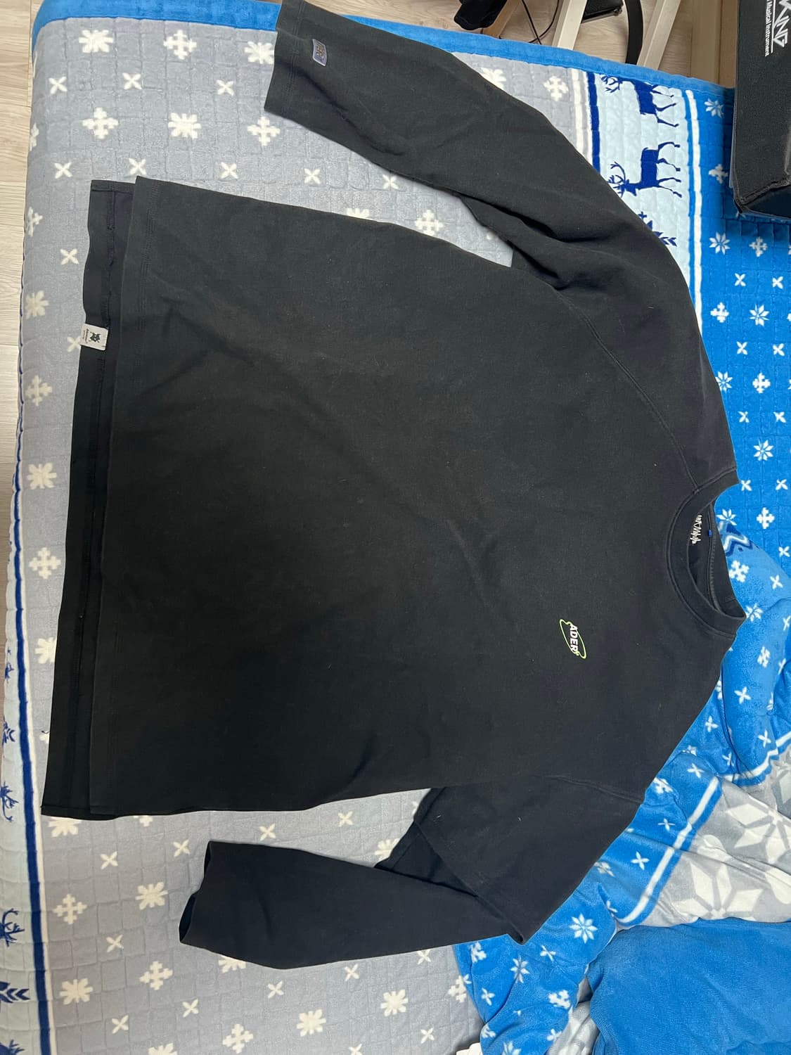 아더에러 롱슬리브 a2 상품이미지1