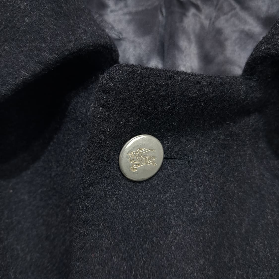 CL286 L 버버리 90s 독일판 울 히든버튼 블랙 코트 상품이미지9