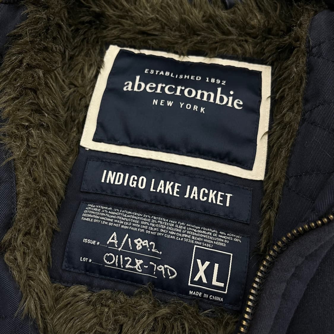 아베크롬비 센터로고 네이비 울프죠 집업 XL 상품이미지7