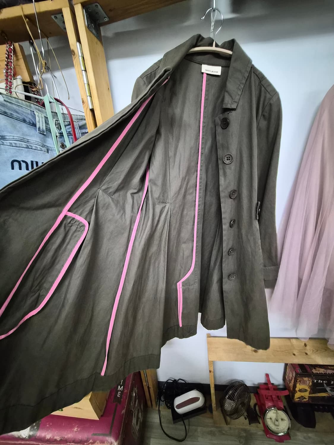 DKNY 사이드벨티드 트렌치코트 상품이미지7