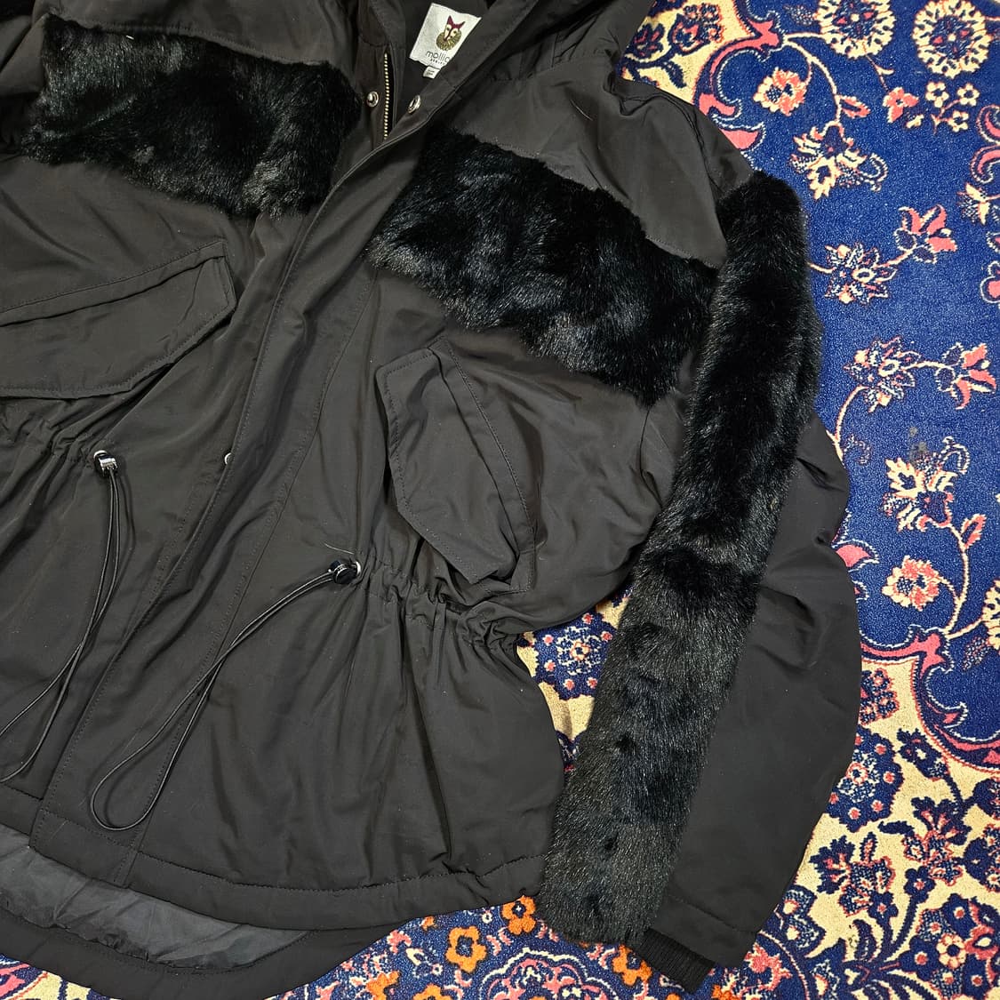 몰리올리(Molliolli) 사이드 퍼 라인 후드 자켓 상품이미지3