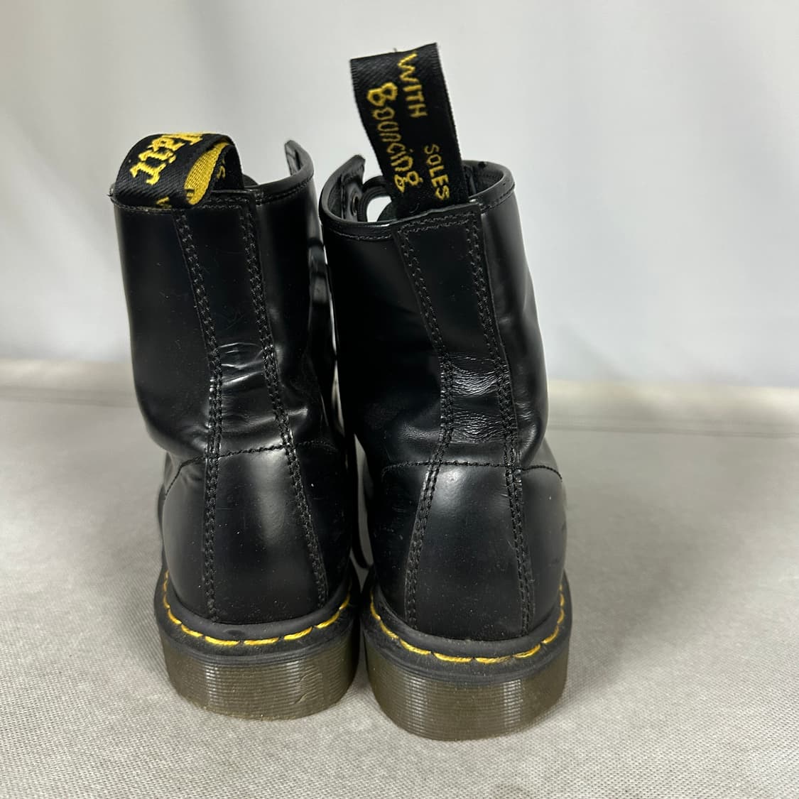 닥터마틴 8홀 부츠 상품이미지3