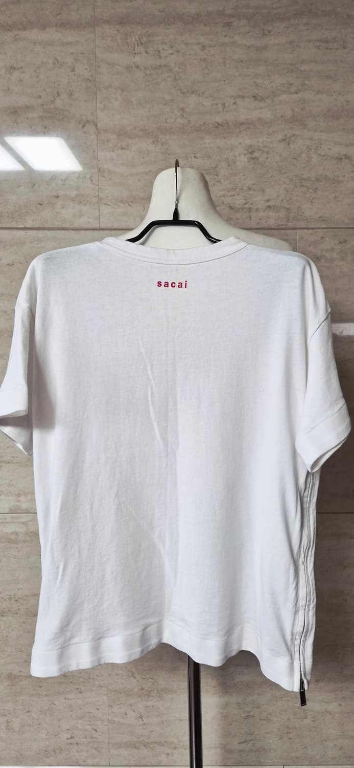 sacai 사카이 화이트 "We Are The People" 반팔티 상품이미지2