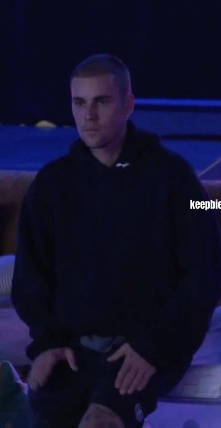 Skylrk black hoodie 상품이미지1