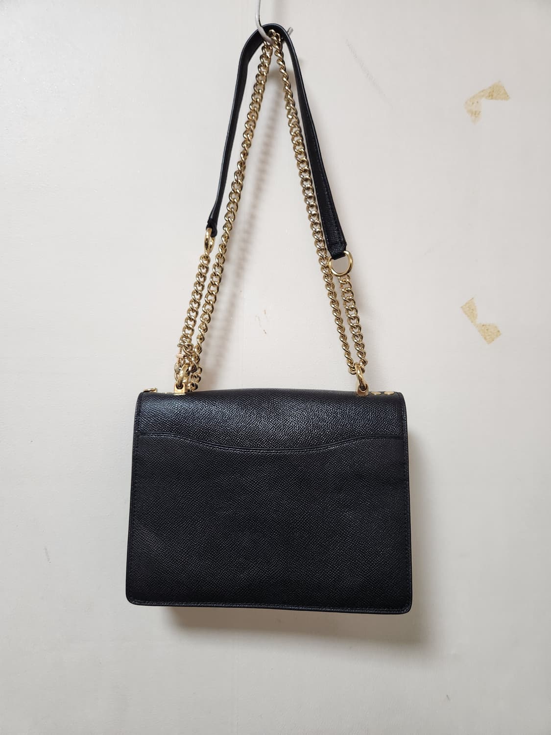 코치 블랙 시그니처 체인 크로스백 상품이미지3