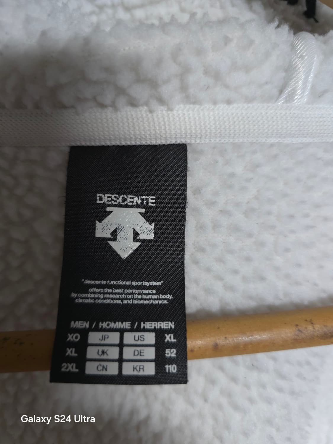 데상트 스위스 스폰서 후리스 110 ✨️정품✨️
 상품이미지3