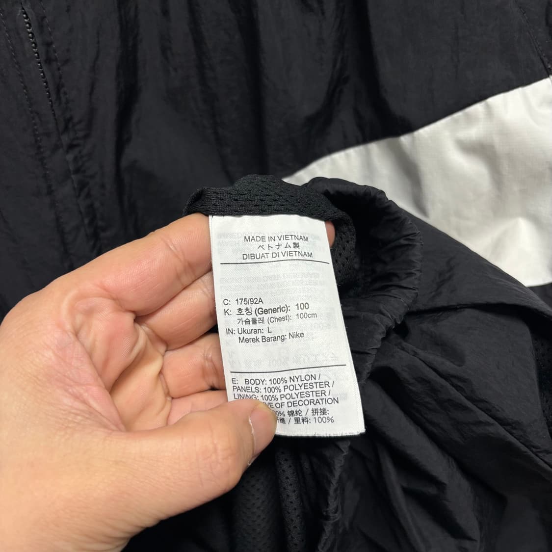 나이키 블랙 빅스우시 바람막이 상품이미지4