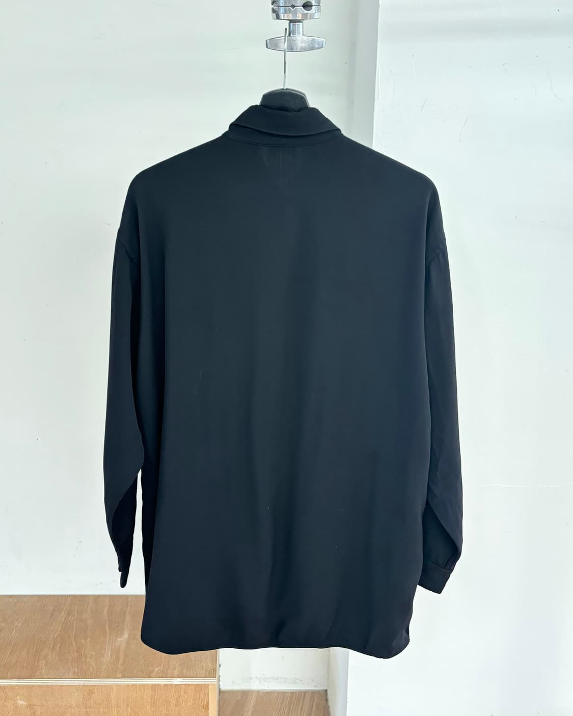 발렌시아가 블랙 오버사이즈 울 셔츠 상품이미지6