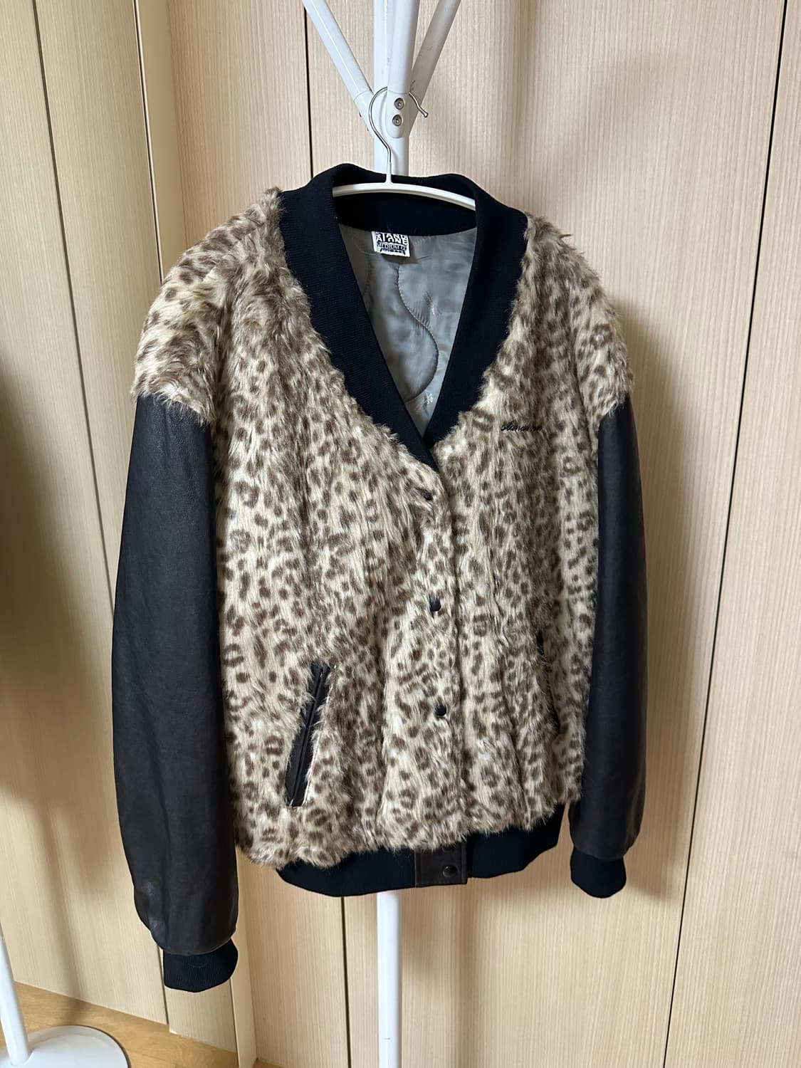 스탠드얼론 양가죽 레오파드 자켓 상품이미지1