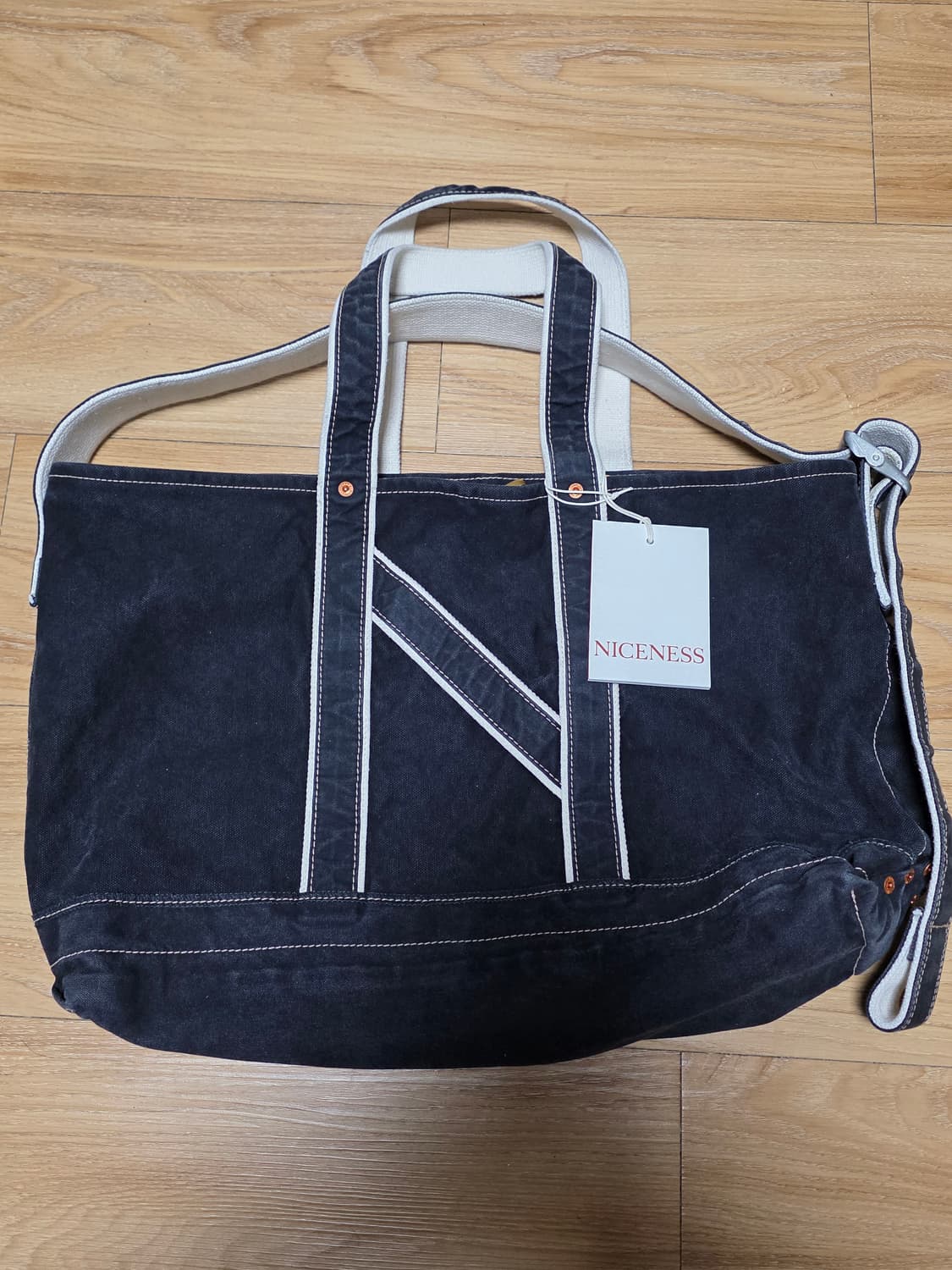 택포71만)25FW 나이스네스 L.lesh 블랙 상품이미지1