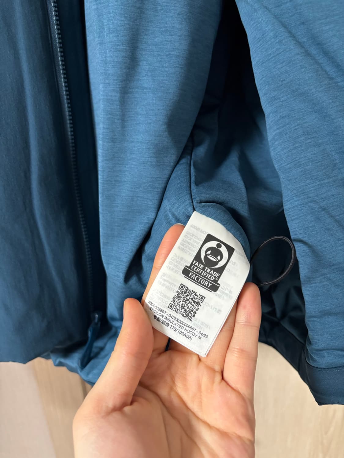 무배 아크테릭스 앱실론 인슐레이티드 후디 m 상품이미지7