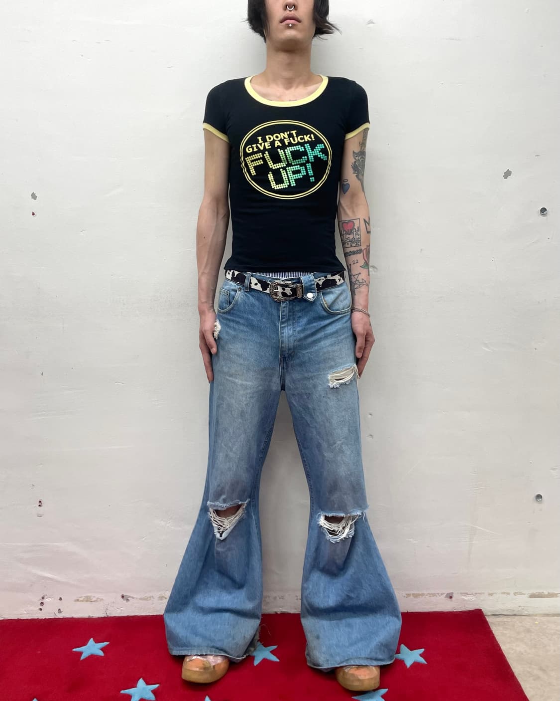 I DON'T GIVE A FUCK UP! T-shirt 상품이미지3