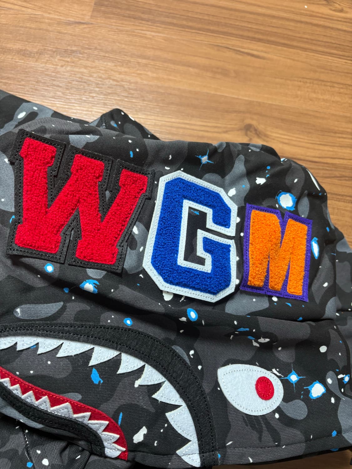 베이프 샤크후드 스페이스 카모 새상품 네고 가능 상품이미지5