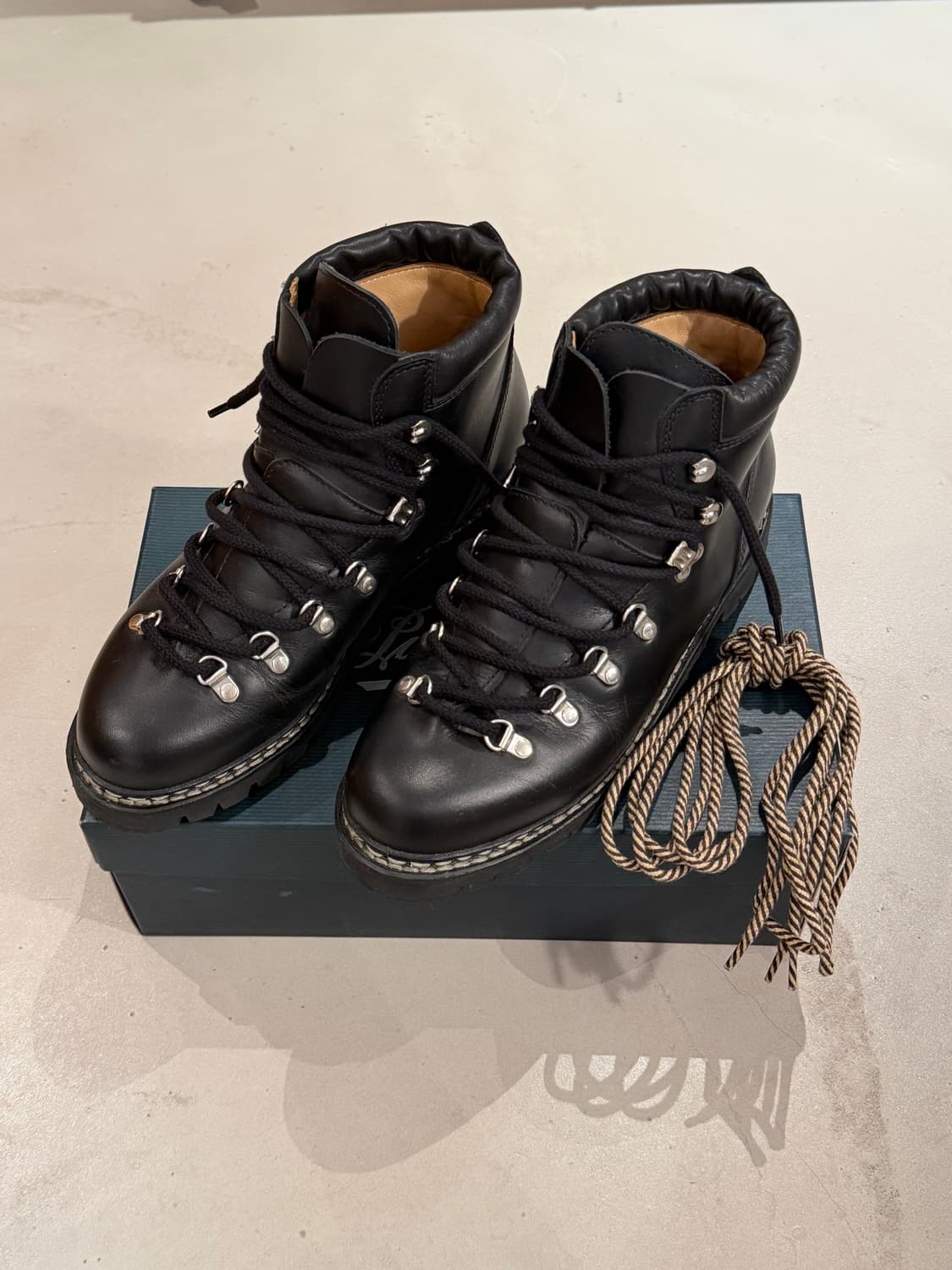 파라부트 아보리아즈 블랙 상품이미지1