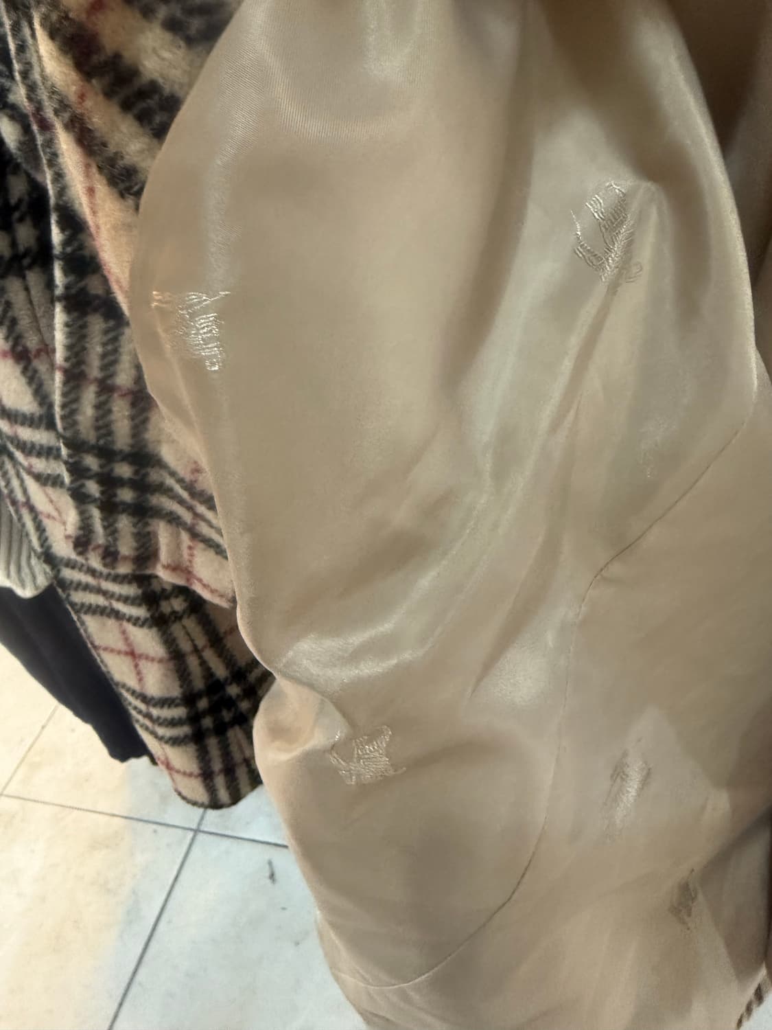 10/66 정품 버버리 노바체크 롱 코트 팝니다 상품이미지8