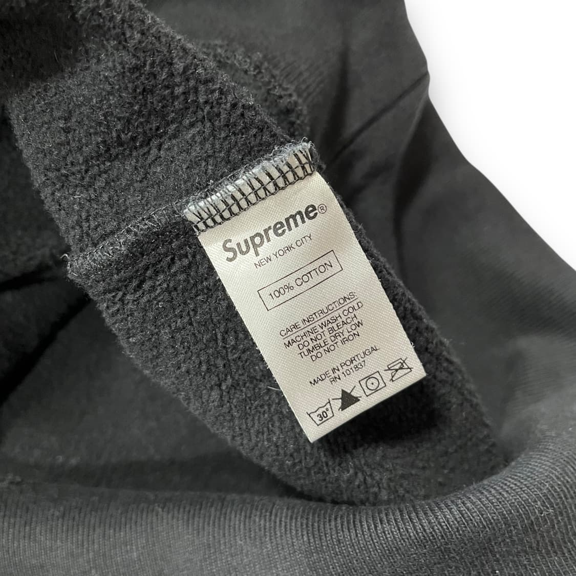 슈프림 18AW 포트레이트 아트 다크 후디 상품이미지8