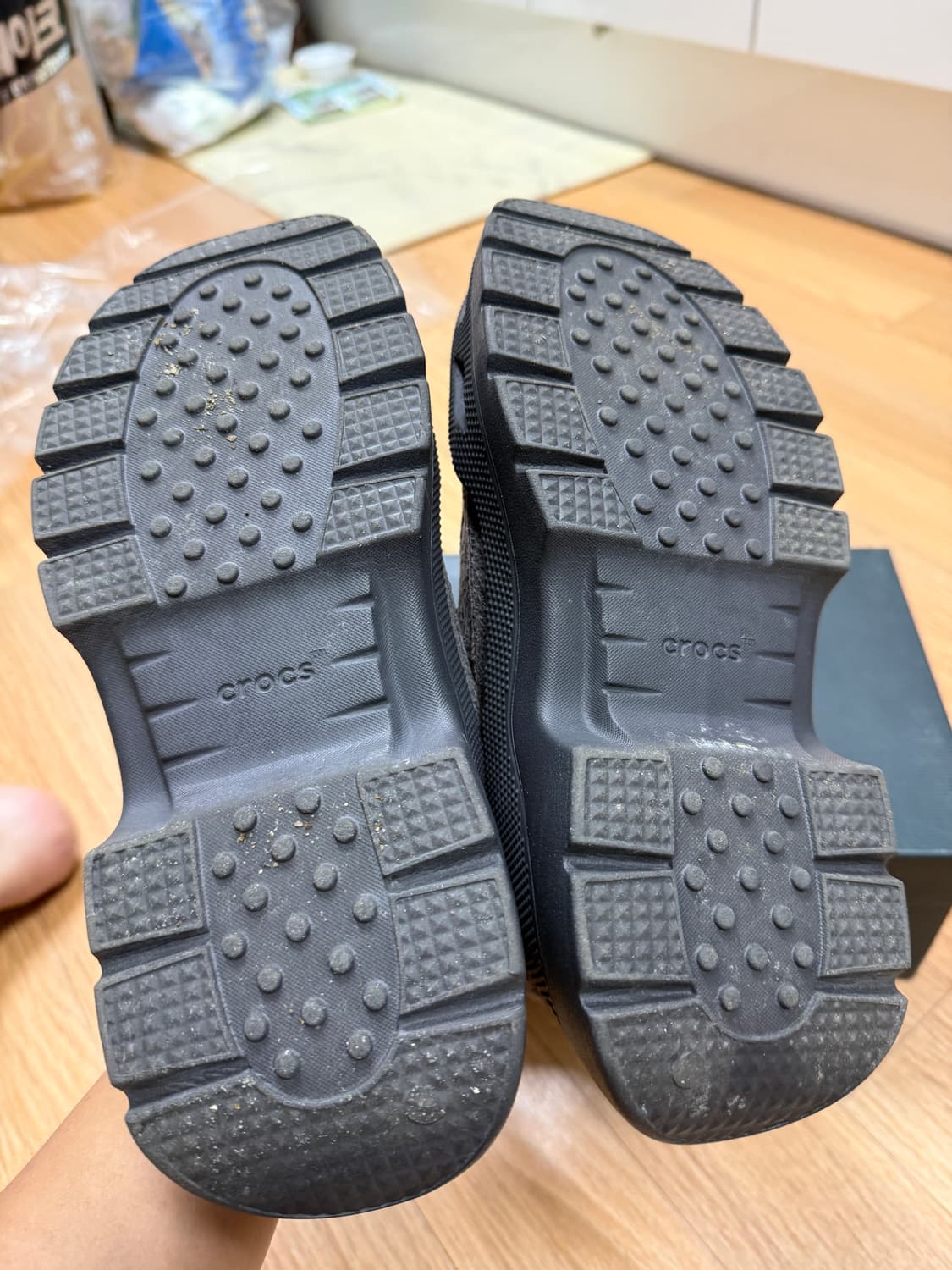 크록스 Exp 갤러리 블랙 250 사이즈 팝니다. 상품이미지2